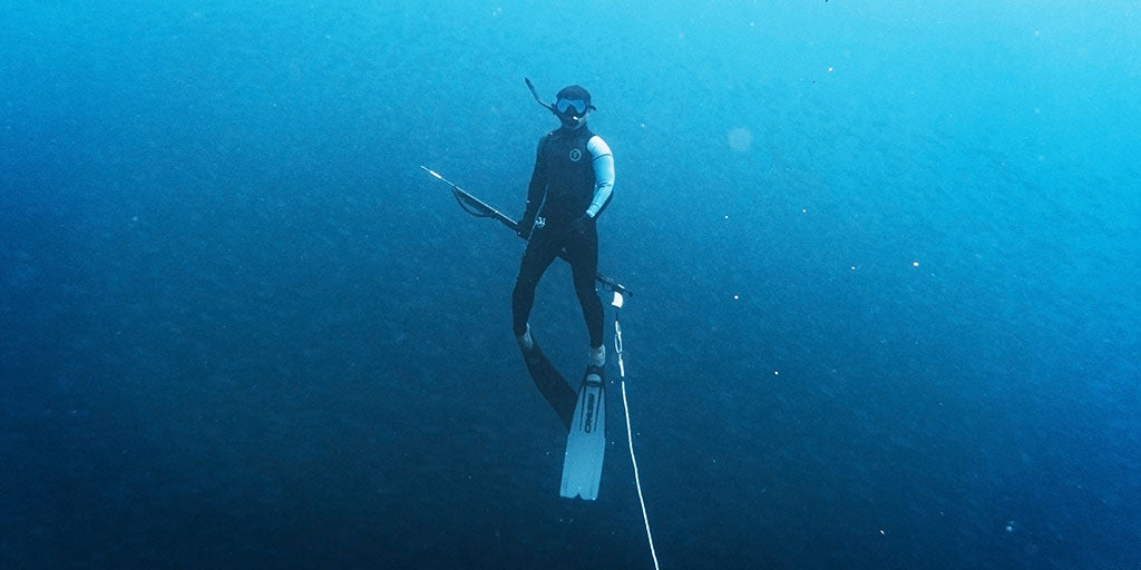 https://www.shop709.com/cdn/shop/articles/Shop709-Blog-2020-07-4-Frequently-Asked-Questions-About-Spearfishing-2_1024x.jpg?v=1596219272